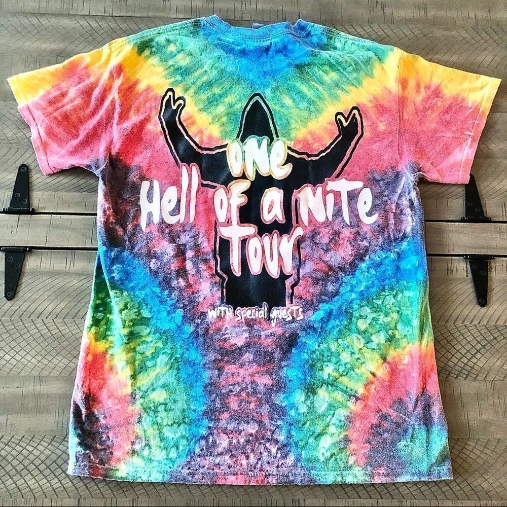 Chris Brown Men's One Hell of a Nite Tour T-Shirt Tie-Dye Size Vintage Style M